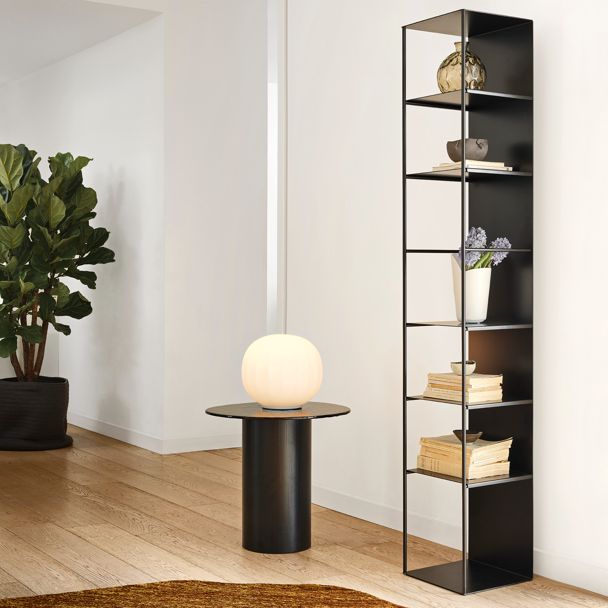 CS6201 Line Bookcase