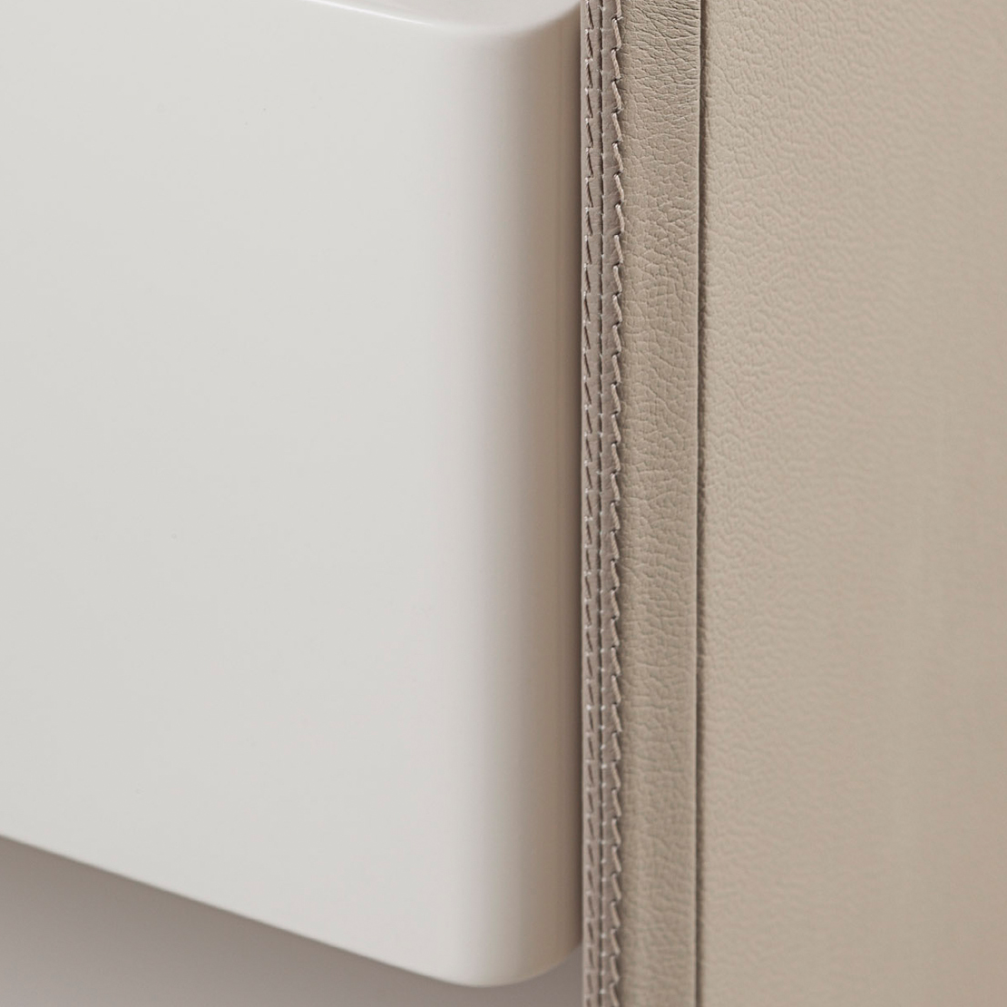 zero-bedsidetable-turri-detail-1.jpg