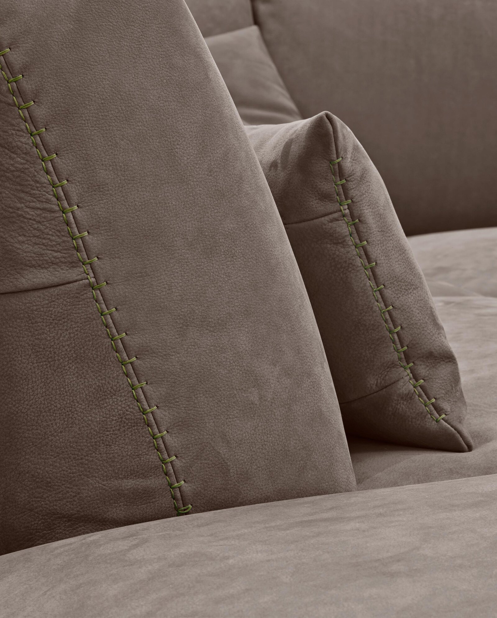 Gamma_Sofas_Twiga_Gallery - 04.6befff97.jpg