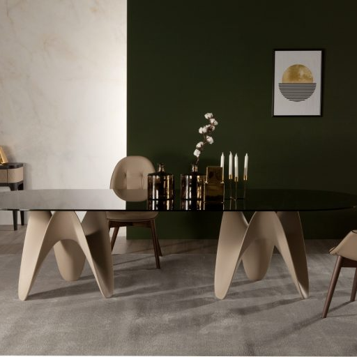 Big Gaya Dining Table