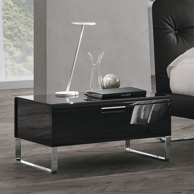 Esprit Nightstand