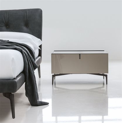 meridien_nightstand1.jpg