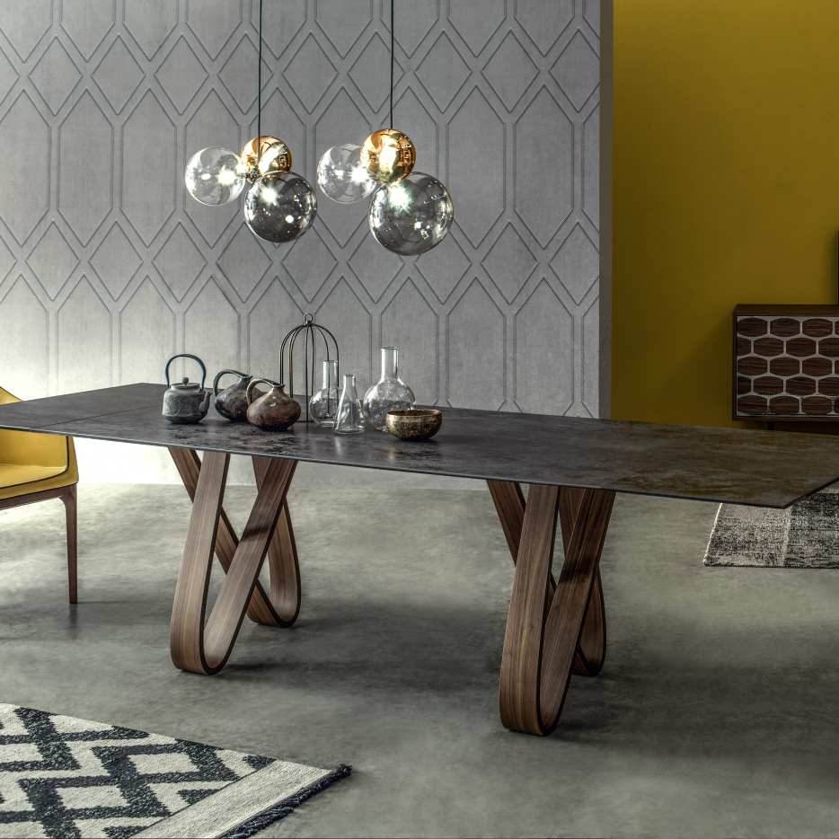 Butterfly Extension Dining Table