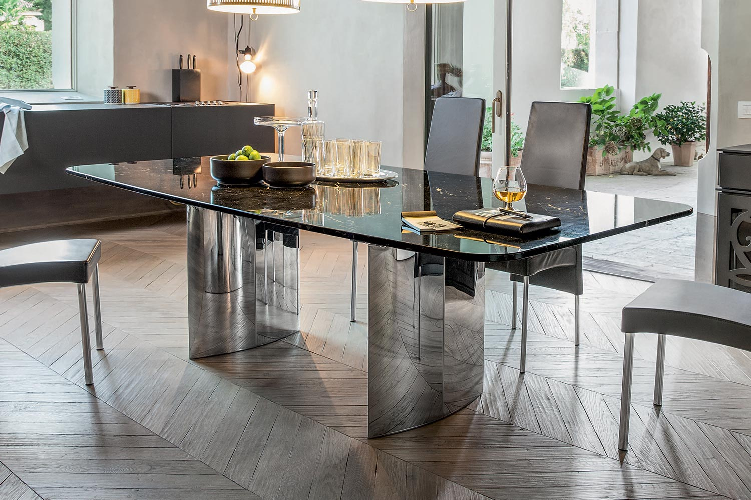 manhattan-table-01-new.jpg