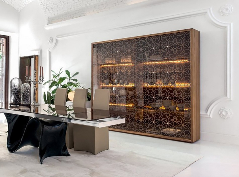 01_tonin_casa_not_showcase_granada_4door_03.jpg